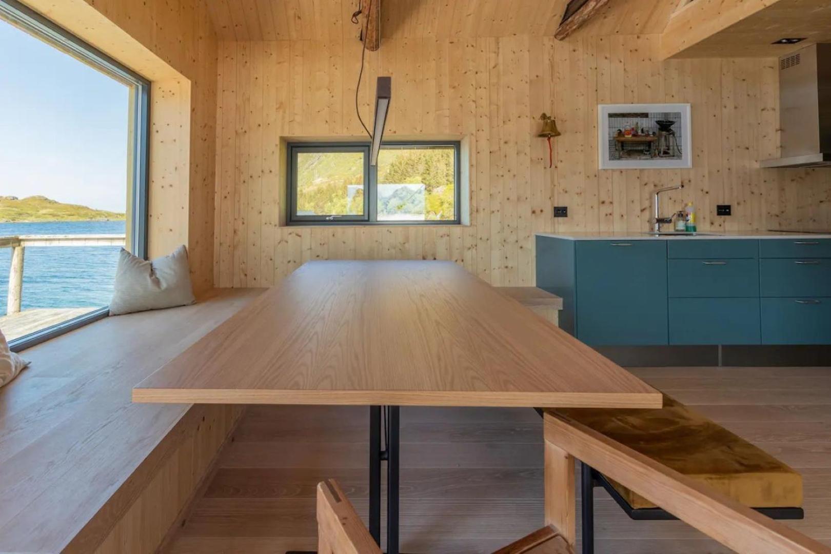 Minkfarmen, Spacious Seaside Cabin With Scenic View Ramberg Εξωτερικό φωτογραφία