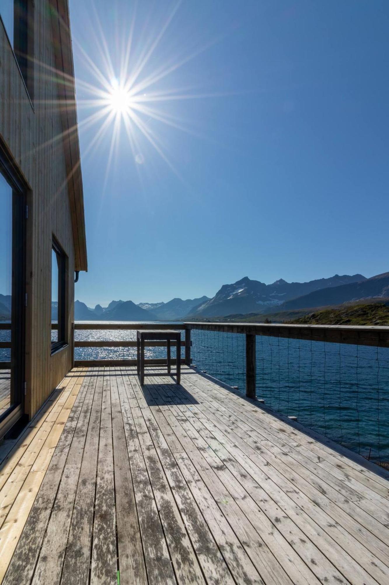 Minkfarmen, Spacious Seaside Cabin With Scenic View Ramberg Εξωτερικό φωτογραφία